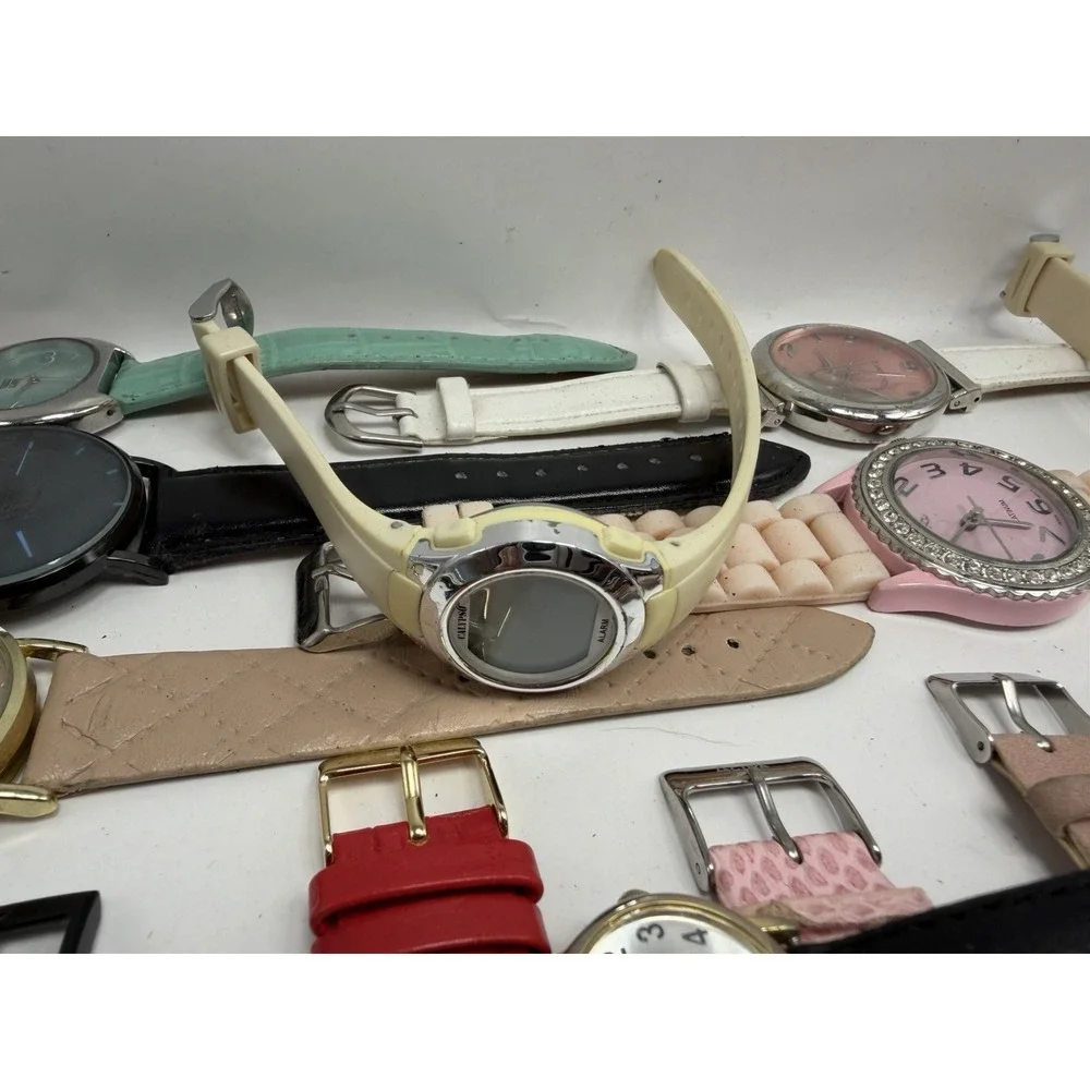 Mixed Brands Womens Watches Lot Of 25 For Parts Or‎ Repair